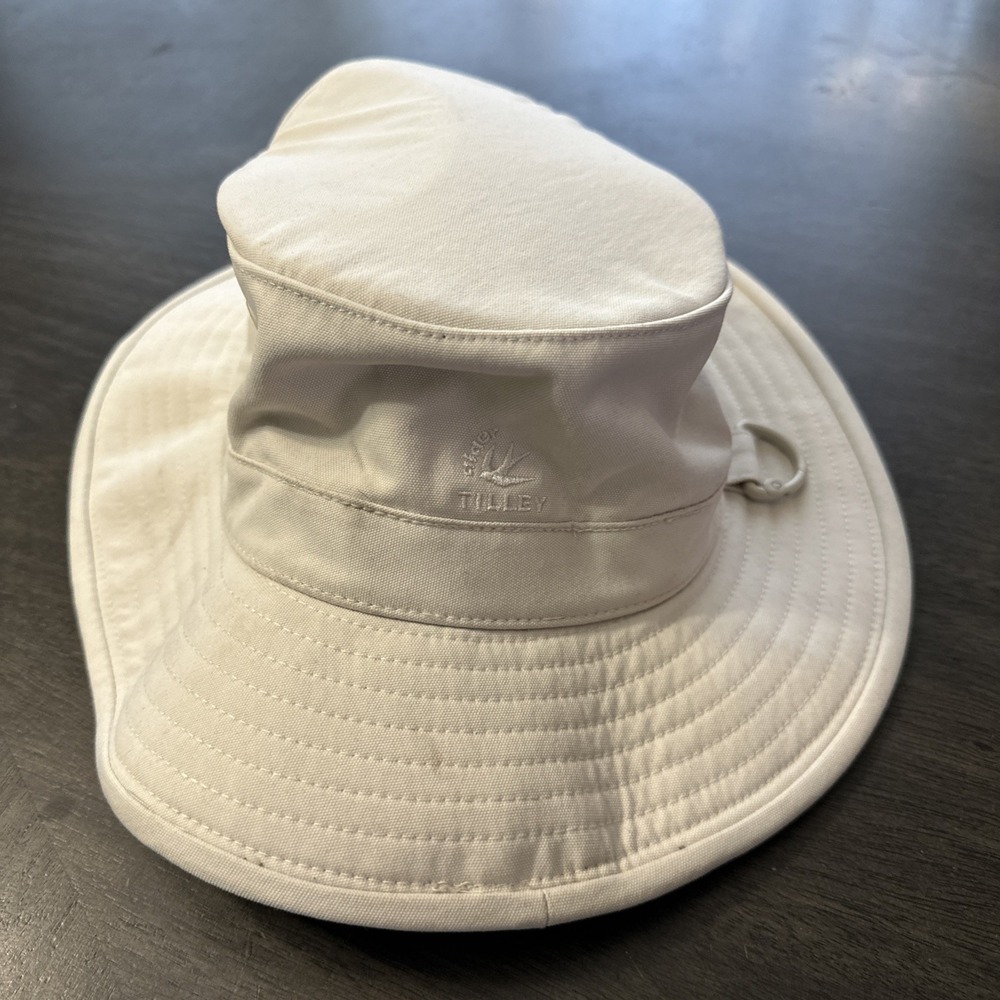 Tilley Endurables  Bucket Hat Size Small Canada